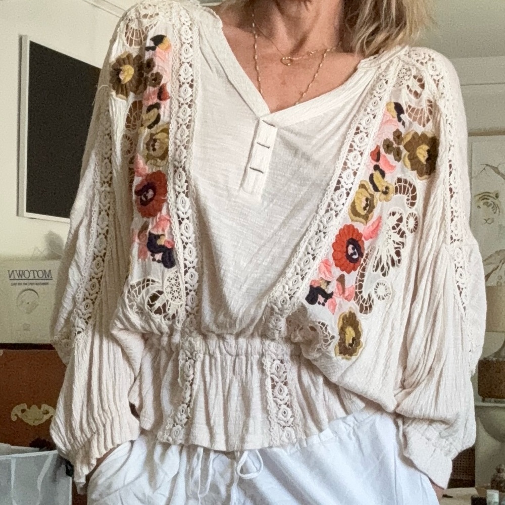 FREE PEOPLE Boho Embroidery Top